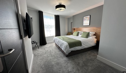 Double Room (Superking Double Room)