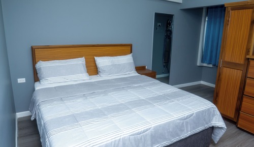 Luxury Suite, 1 King Bed with Sofa bed, Patio, Courtyard View
