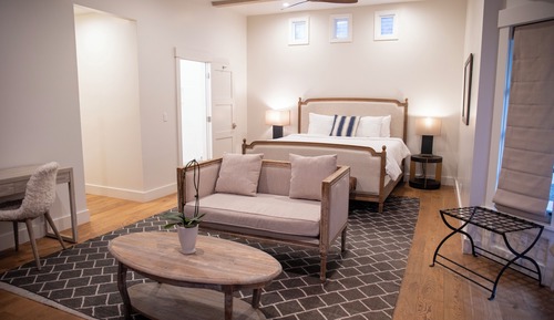 The Oakville Suite