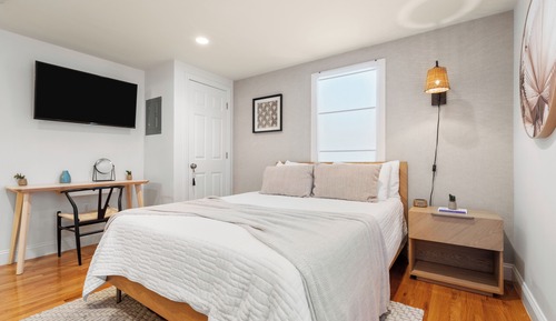 Deluxe Studio Suite