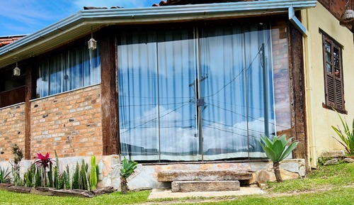 Comfort Suite, City View