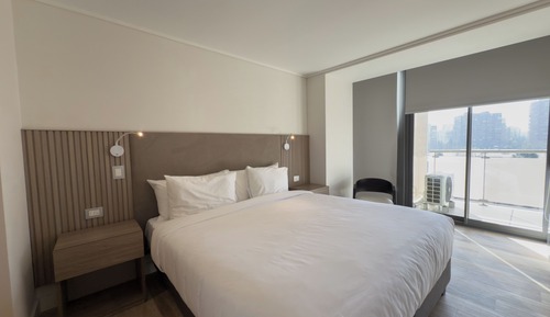 Superior Apartment, 2 Bedrooms, Balcony, Mountain View (2 King beds)