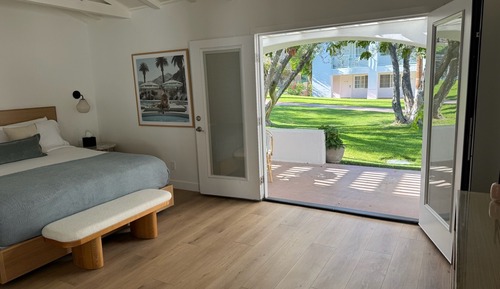 Grand Bungalow, Multiple Beds