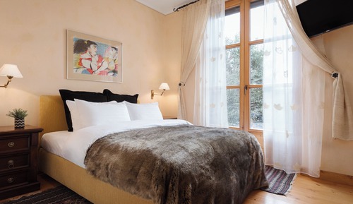 Villa, Mountain View