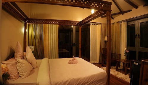 Honeymoon Suite, Balcony, Garden View