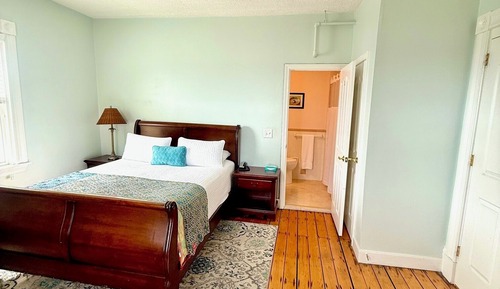 Classic Room, 1 Queen Bed