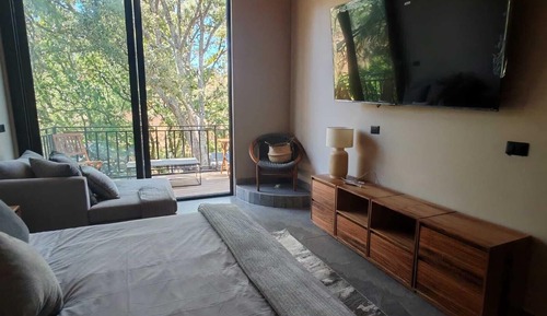 Exclusive Studio Suite