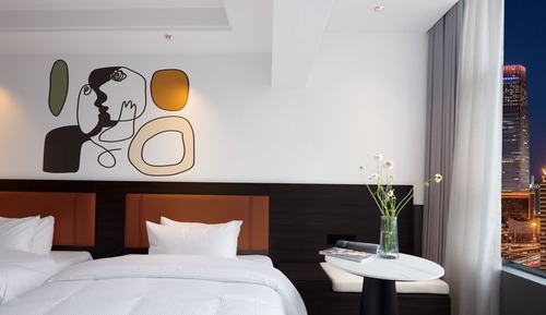 Comfort Twin Room, City View