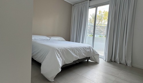 Apartment, 1 Bedroom, Courtyard View