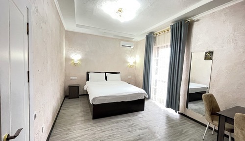 Standard Double Room, Canal View