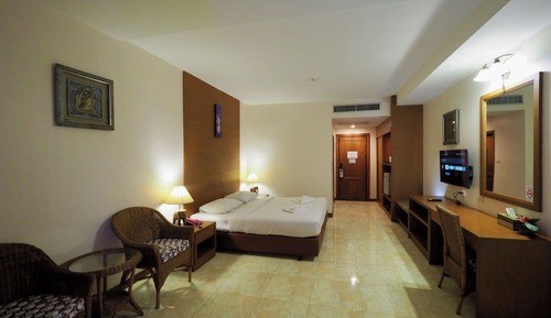Deluxe Room, Lanai, Courtyard View