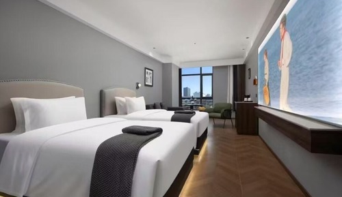 Luxury Double Room, City View