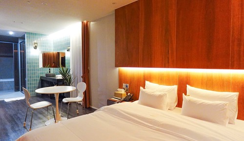 Suite B