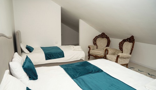 Comfort Triple Room