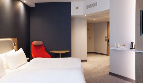 Suite, 1 Queen Bed, Kitchenette, Corner