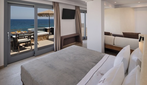 Grand Triple Room, Sea View