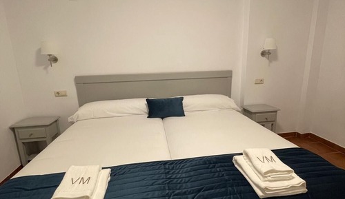 Economy Twin Room, Park View