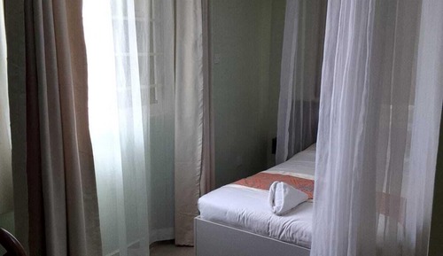 Single Room, Balcony