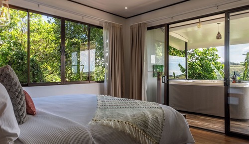 Deluxe Apartment, Garden View