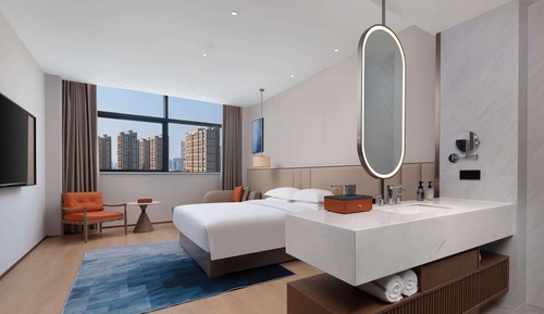 Deluxe Room, 1 King Bed, Non Smoking, City View