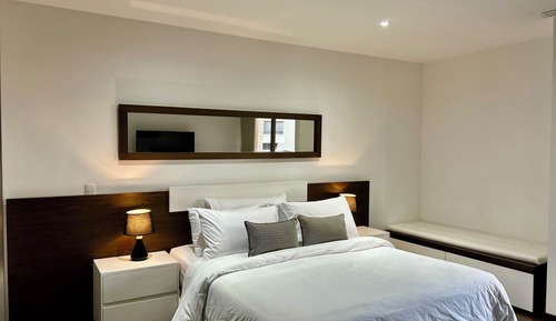 Luxury Suite, Mountain View