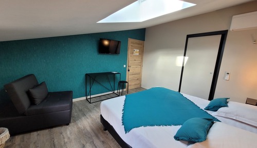 Deluxe Double or Twin Room, Courtyard View