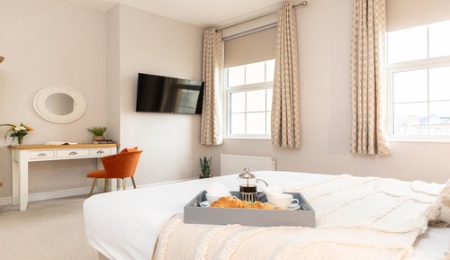 Classic Room, Multiple Beds, Non Smoking (Walk-in Shower)