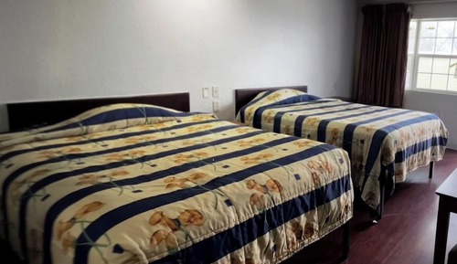 Room, 2 Queen Beds, Smoking