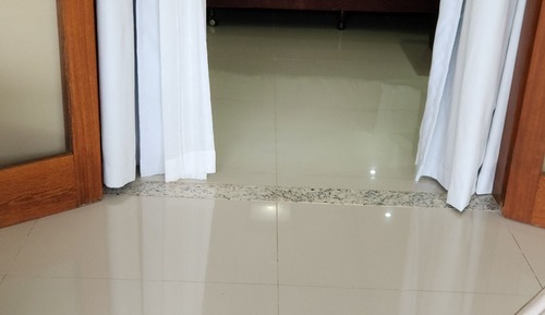 Superior Room, Mountain View