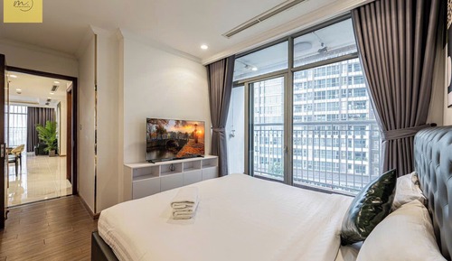 Family Apartment, 4 Bedrooms, Balcony, City View