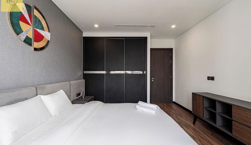 Royal Apartment, 3 Bedrooms, Balcony, City View