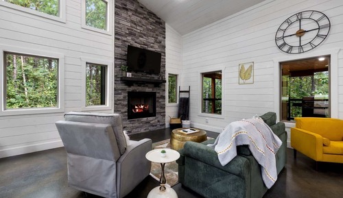Cabin, 1 King Bed with Sofa bed, Hot Tub, Garden View (Whispering Retreat)