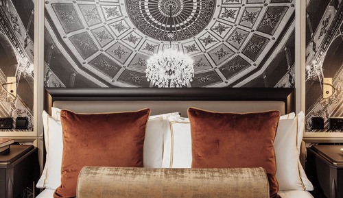 Premium Suite, 1 King Bed, Hot Tub
