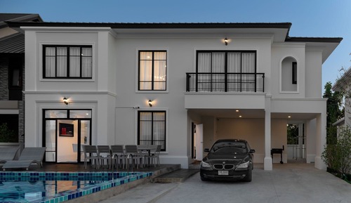 Kanna British Pool Villa