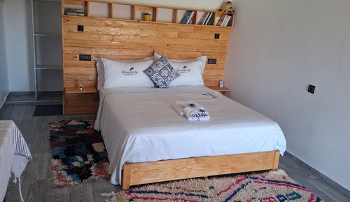 Deluxe Bungalow, Multiple Beds, Partial Ocean View