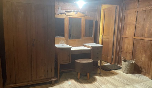 Classic Chalet, 4 Bedrooms, Garden View