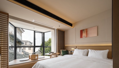 Luxury Double Room, City View