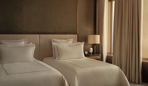 Grosvenor Junior Suite King