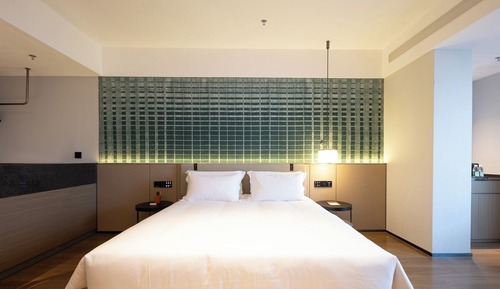 Business Single Room, City View