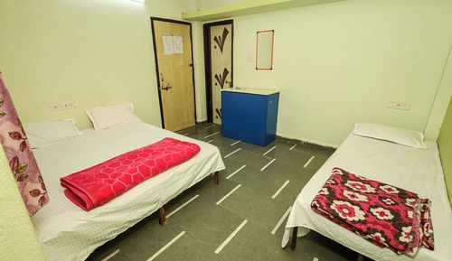 Economy Triple Room