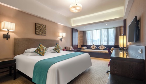 Four Seasons Urban King Room
