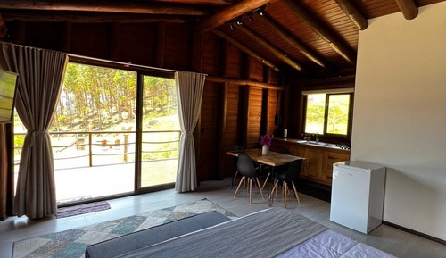 Deluxe Studio, Mountain View