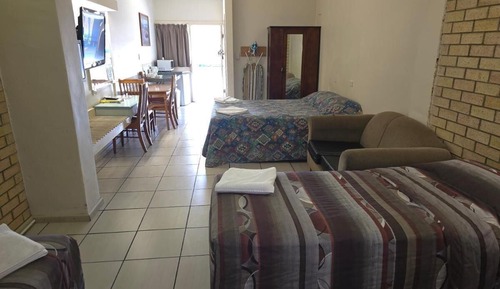 Comfort Triple Room
