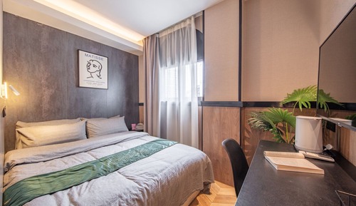 Basic Double Room