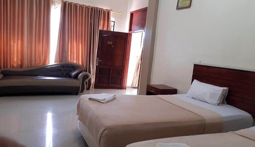Deluxe Twin Room