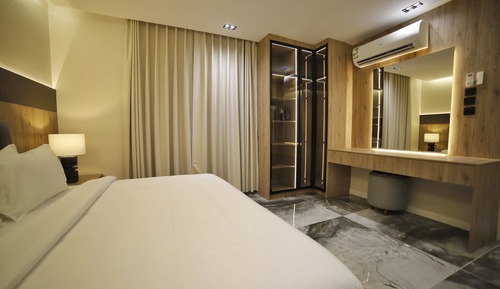 Luxury Apartment