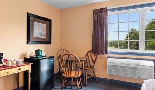 Basic Single Room, 1 Queen Bed, Garden View