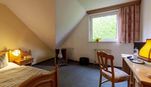 Standard Single Room