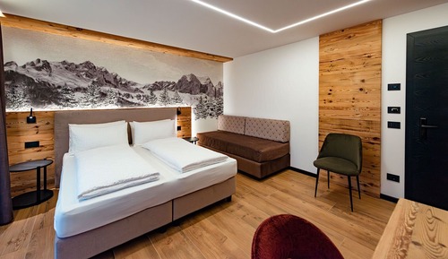 Deluxe Double or Twin Room, Balcony, Mountain View