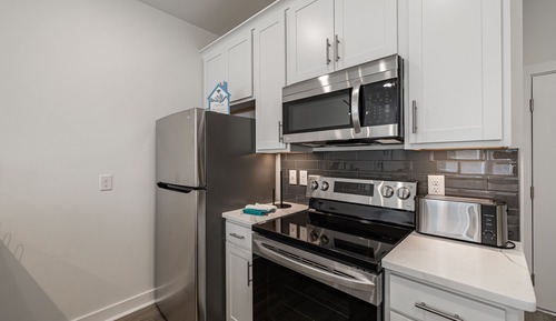 Deluxe Apartment, 1 Queen Bed with Sofa bed, Kitchen, Courtyard View